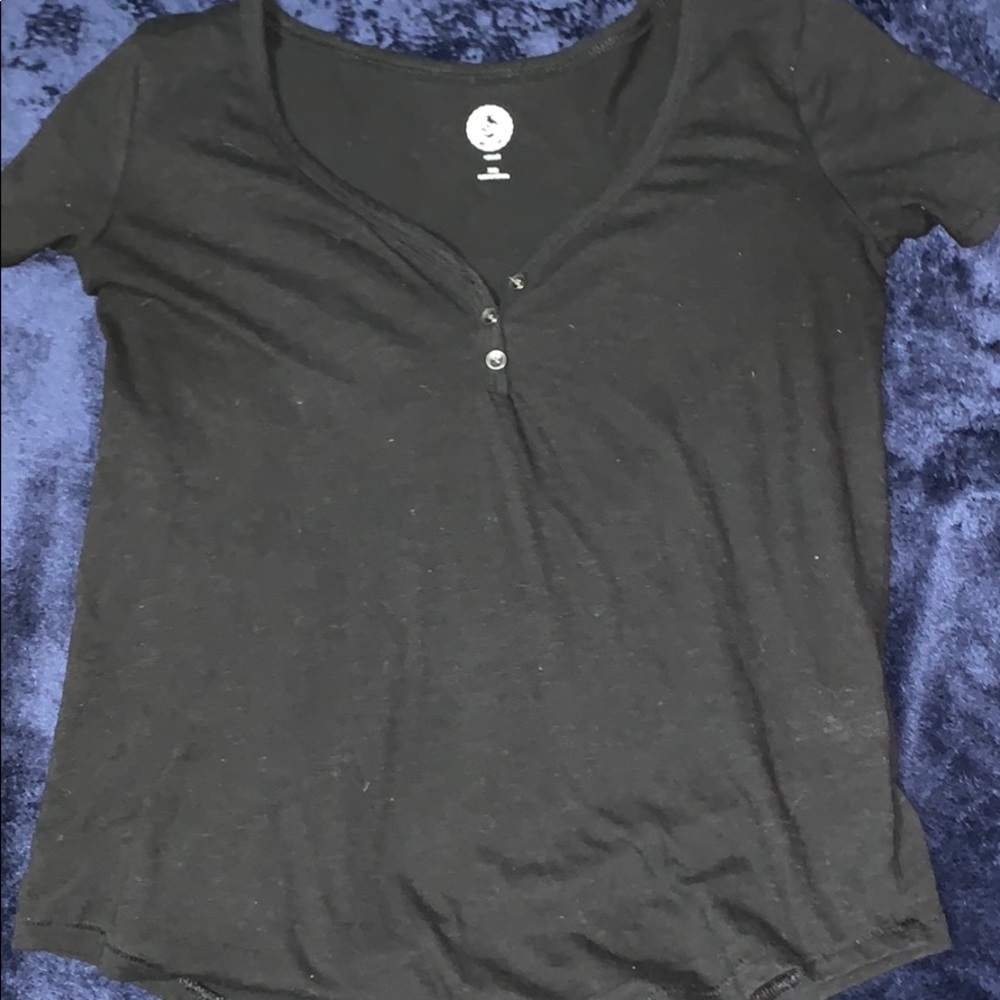 Black tshirt
